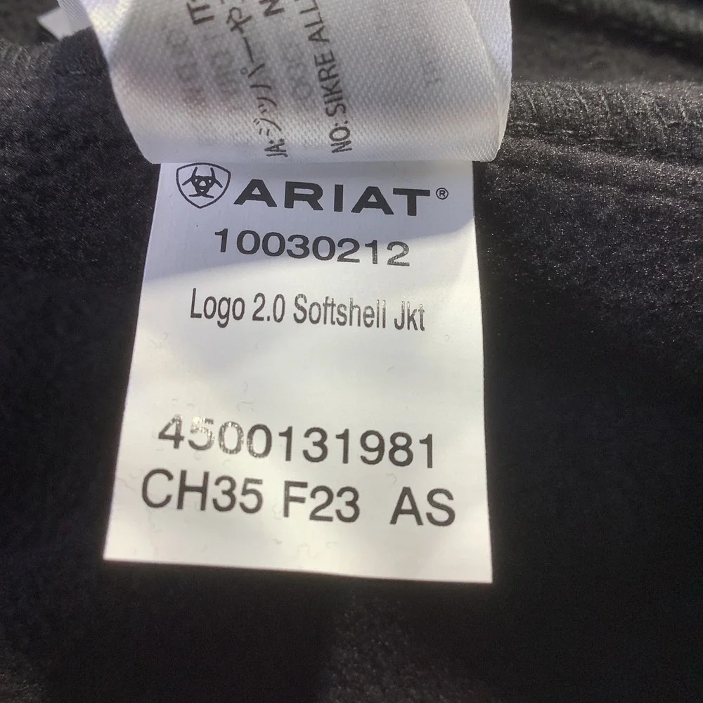 Ariat Boys Logo 2.0 Softshell Jacket Black Wind Water Resistant Size M‎ NWT